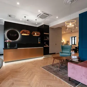 Tulip Residences Targowa מלון