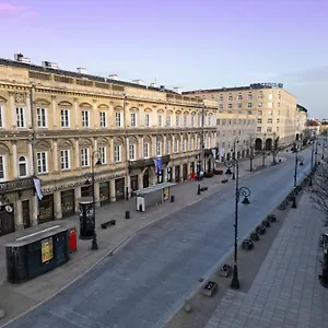 Apart Otel Tiffi Old Town, Varşova