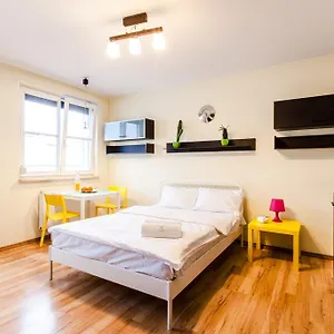 Apartment4you Plac Bankowy 华沙